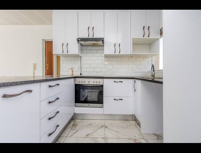 2 BEDROOM APARTMENT FOR SALE IN FERNDALE